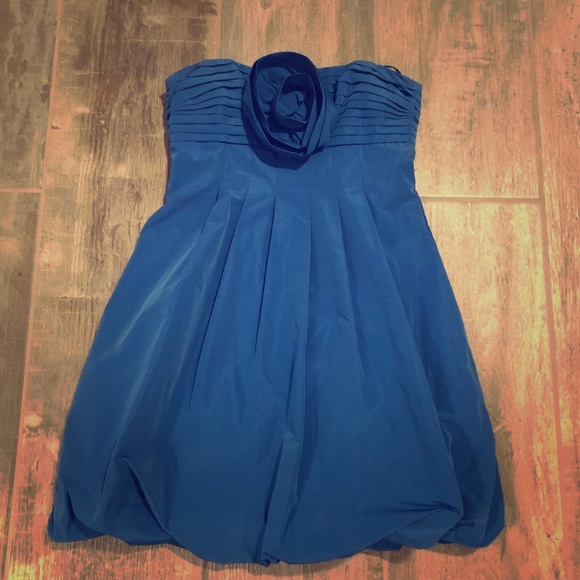 Beautiful BCBG blue bubble dress - Picture 2 of 4